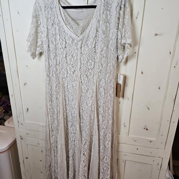 Vintage American Angel 1X White Lace Maxi Dress – Boho Cottagecore - Picture 2 of 10
